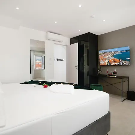 Patricia & Gemini Luxury Apartman *