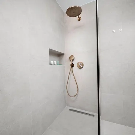 Patricia & Gemini Luxury *