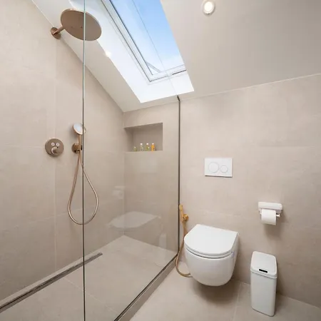 Patricia & Gemini Luxury