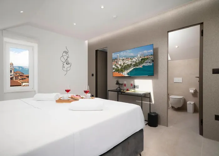 Patricia & Gemini Luxury * Split