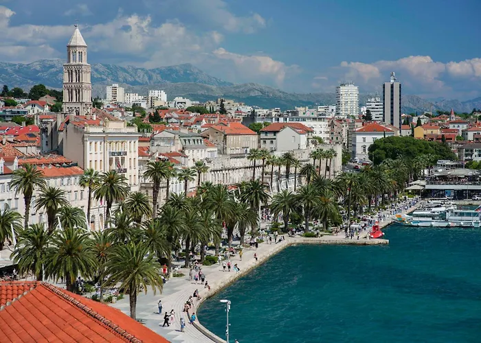 Patricia & Gemini Luxury Апартаменти *