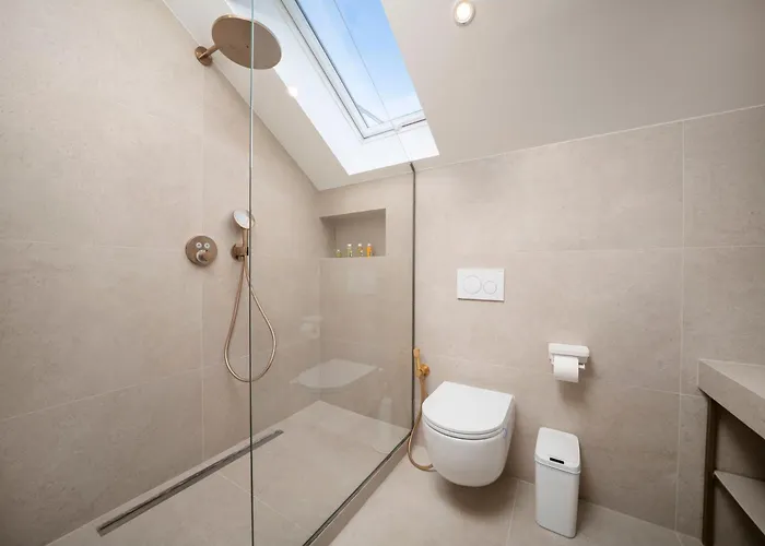 Patricia & Gemini Luxury