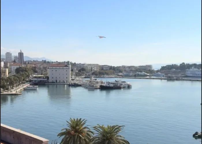 Patricia & Gemini Luxury *